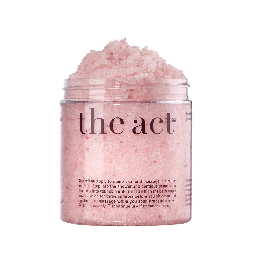 Detoxifying Leg Scrub with Himalayan Salt and Grapefruit